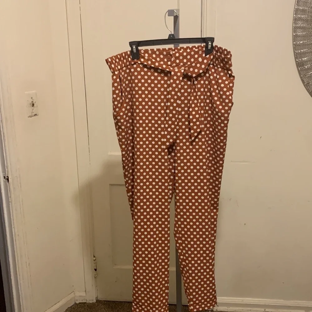 Eva Mendes NY&Co 2 Piece Outfit - Picture 7 of 10